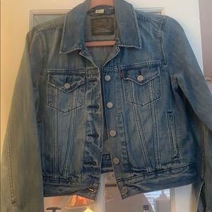 LEVI’S Jean Jacket